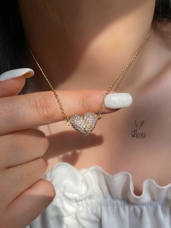 پلاک و زنجیر زنانه قاب عکس قلب طلایی نگیندار – FASHION JEWELRY پلاک و زنجیر زنانه قاب عکس قلب طلایی نگیندار – FASHION JEWELRY