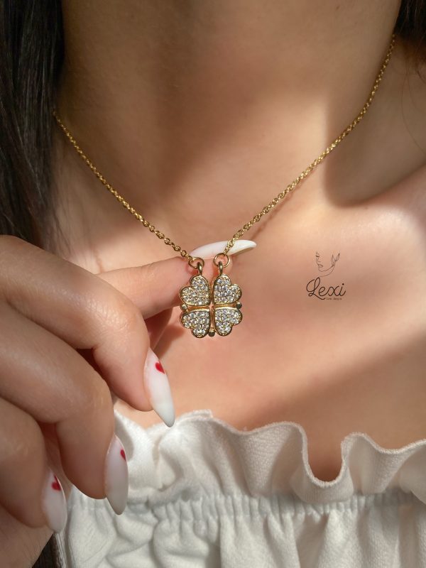 گردنبند مگنتی قلب نگین‌دار سه‌حالته – استیل رنگ ثابت